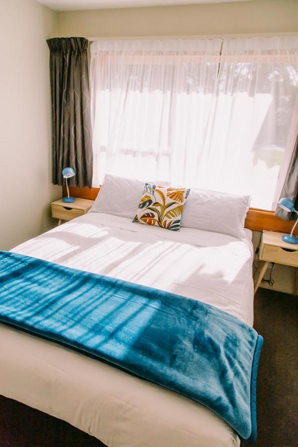Flaxbourne Motels Ward Екстер'єр фото