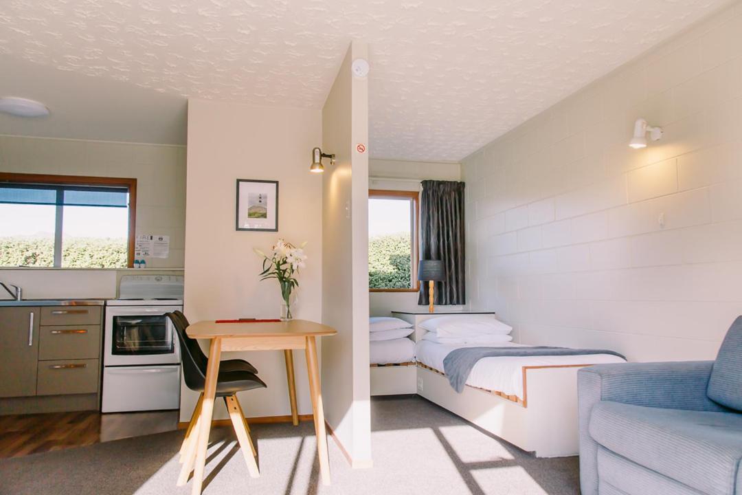 Flaxbourne Motels Ward Екстер'єр фото