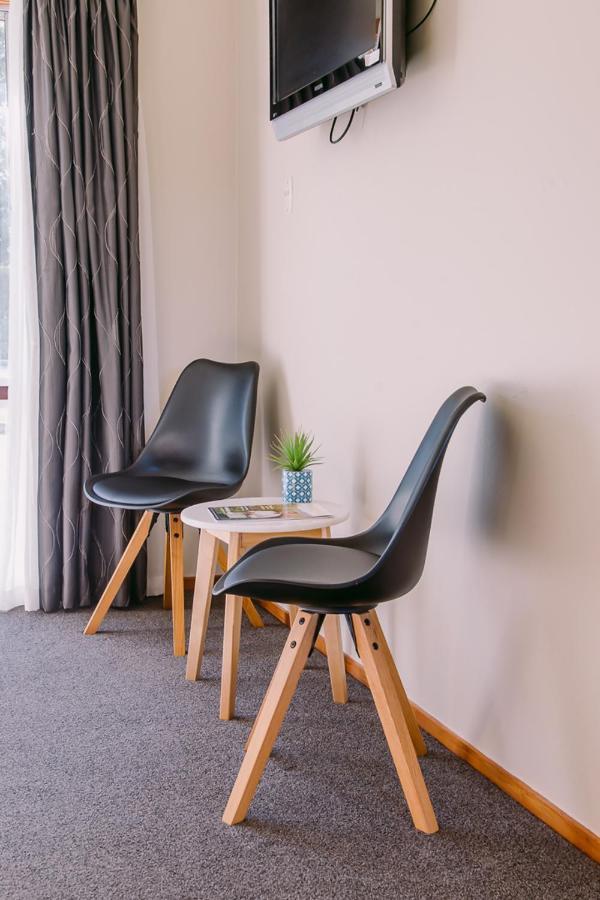Flaxbourne Motels Ward Екстер'єр фото